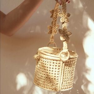 Tan wicker summer bucket bag used once!